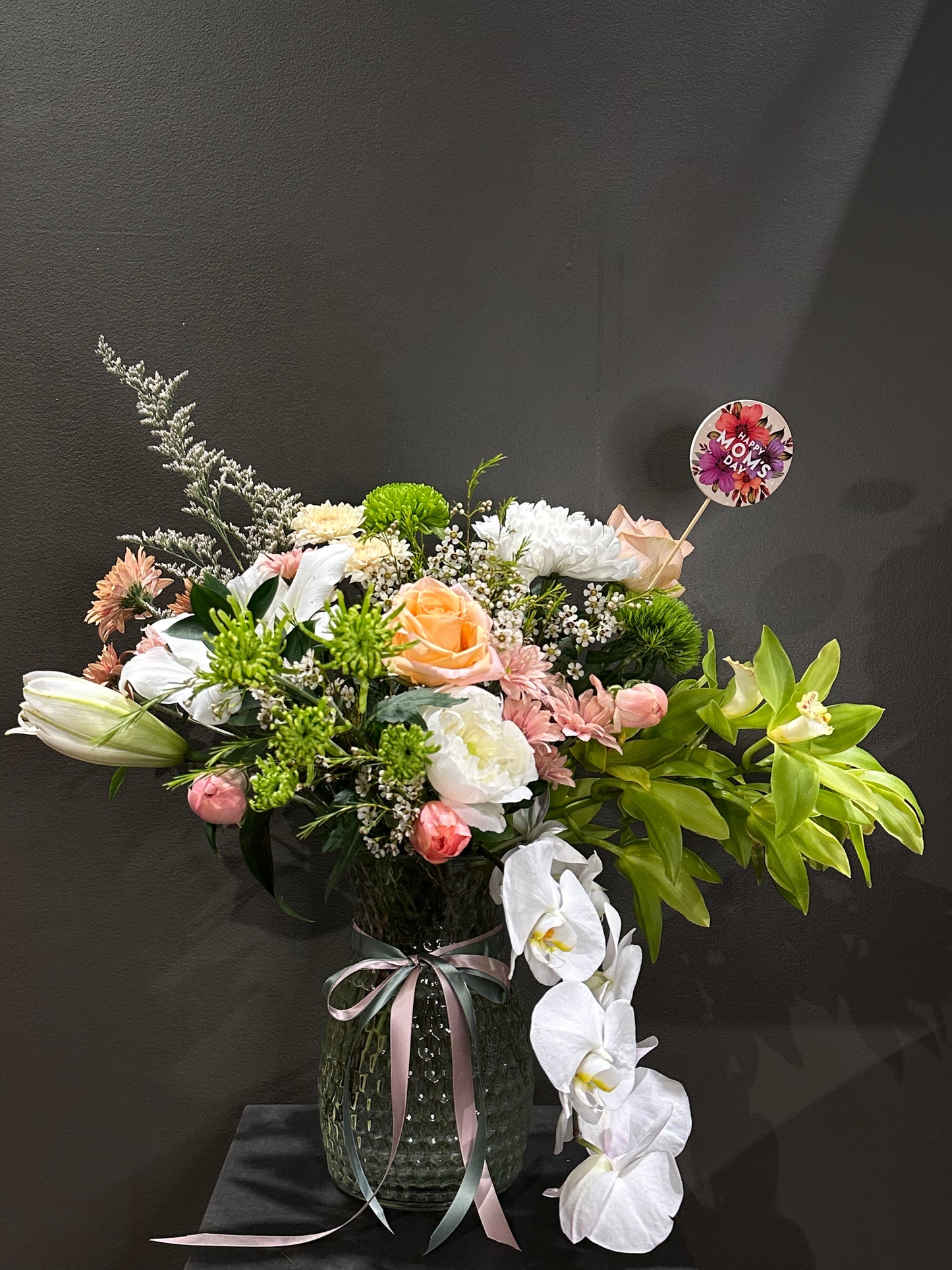 25 Mother's Day Luxury Design 2503- Vancouver Flower