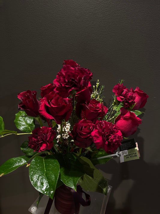 Love You Forever – Vancouver Affordable Valentine's Flowers under $100