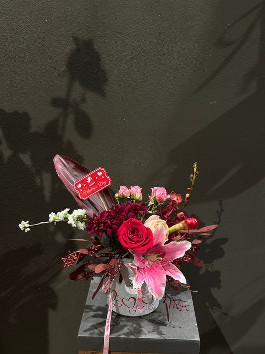 Valentine’s Day Home Décor – Romantic Vase Arrangement